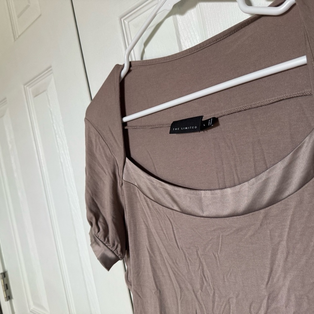 The Limited Women's Tan Short Sleeve Top - Picture 4 of 5